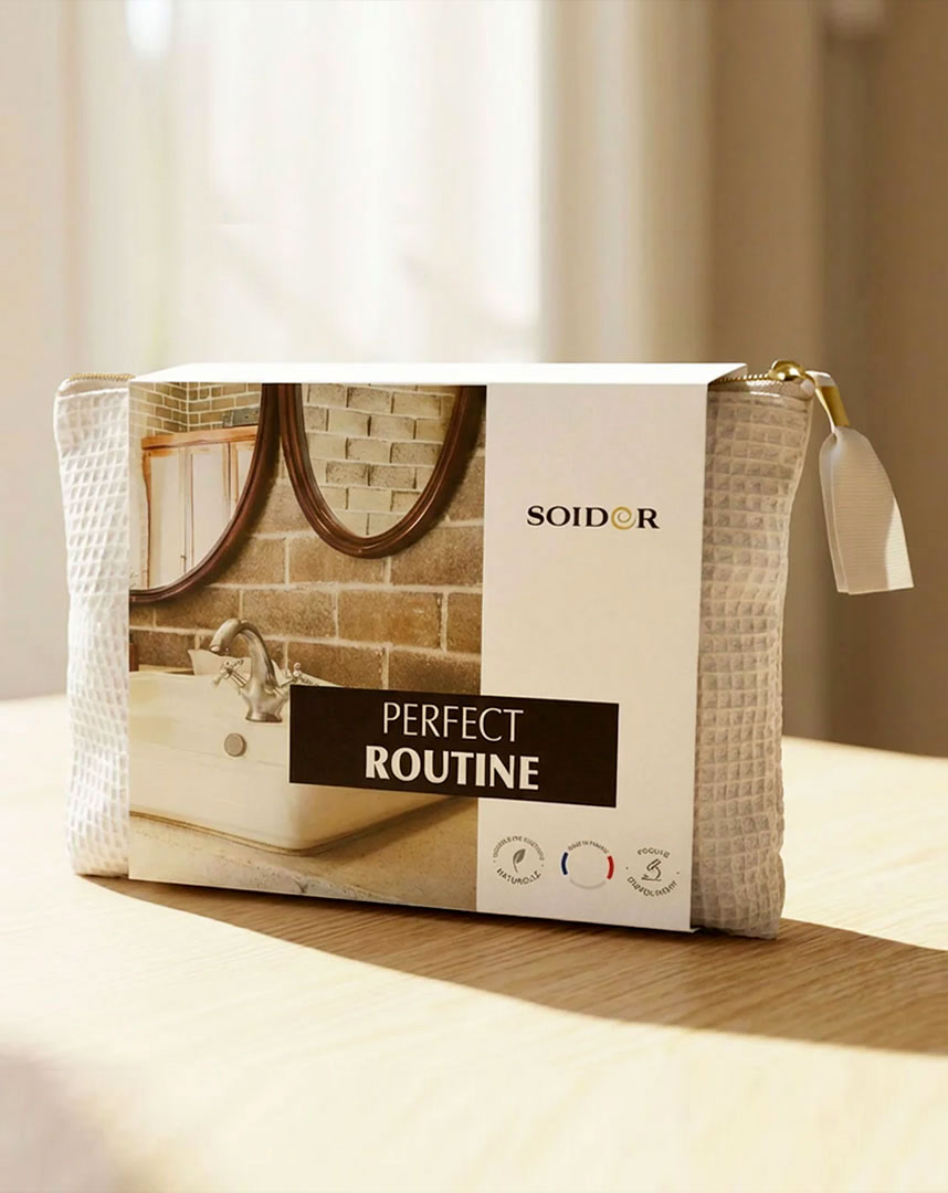 Homme sous la douche